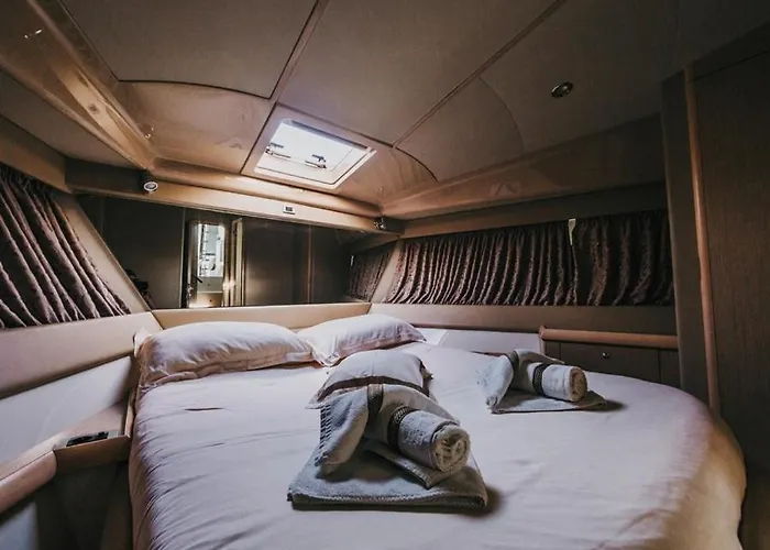 Ferretti 460 * Podstrana